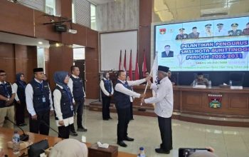 SMSI Kota Bukittinggi Dilantik, Roni Novendra-Linda Duet Jadi Ketua-Sekretaris