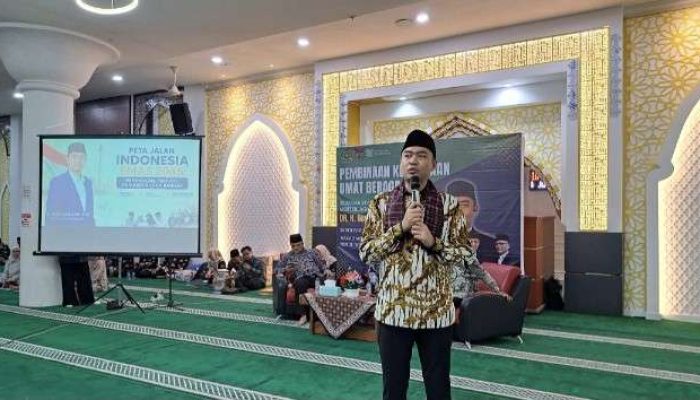 Staf Khusus Menag Ajak ASN Kemenag Padang Jaga Kerukunan Umat Beragama