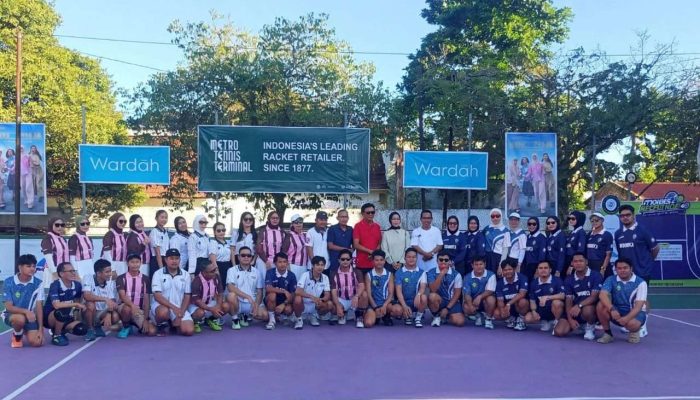 48 Petenis Meriahkan Executive Iwan Tennis Club Session 6