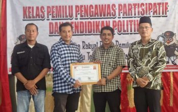 Bawaslu Pesisir Selatan Hadirkan Akademisi UNP Reno Fernandes, Siswa SMAN 1 Koto XI Tarusan Antusias Ikuti Kelas Pemilu