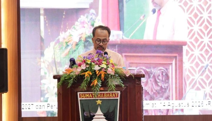 DPRD Sumbar Tuntaskan Tiga Agenda Paripurna dalam Sehari