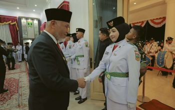 Pengukuhan Paskibraka Sumbar 2026, Mahyeldi Tekankan Pembentukan Karakter Generasi Muda