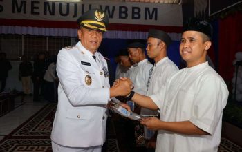 HUT RI Ke-81 di Lapas, Wakil Wali Kota Elzadaswarman Serahkan SK Remisi kepada 168 Warga Binaan