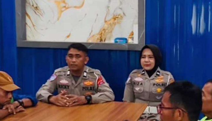 Satlantas Polres Pessel, Ajak Pengemudi Ojek di Painan Jadi Pelopor Keselamatan Berlalu Lintas