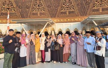 Warga MAN 2 Padang Hadiri Subuh Mubarakah dan Maulid Nabi Bersama Sekjen Kemenag