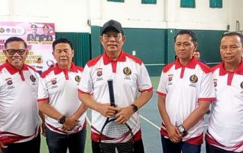 HUT RI ke-81 Makin Meriah, Kapolda Sumbar Sulap Lapangan UNP Jadi Ajang Soliditas Para Petenis