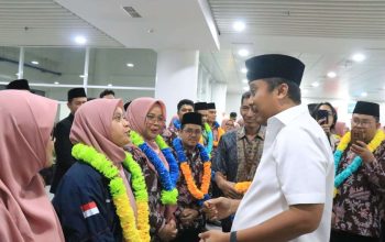 Tiga Kali Berturut-turut Juara Umum MTQ Korpri, Kepulangan Kafilah Sumbar Disambut Wagub Vasko di BIM