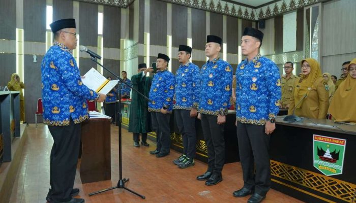 Lantik Empat Pejabat Eselon III, Sekda Arry: Jabatan Ditentukan Berdasarkan Kinerja
