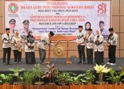 Kukuhkan Ibunda Guru PGRI Sumbar, Mahyeldi Tekankan Kompetensi dan Perlindungan Guru
