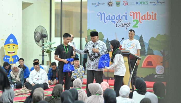 Gubernur Mahyeldi Dorong Generasi Muda Dekat Masjid dan Melek Keuangan