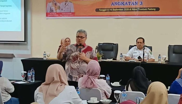 Ketua DPRD Sumbar Muhidi Tekankan Pentingnya Peran Perempuan dalam Penguatan Ekonomi Keluarga