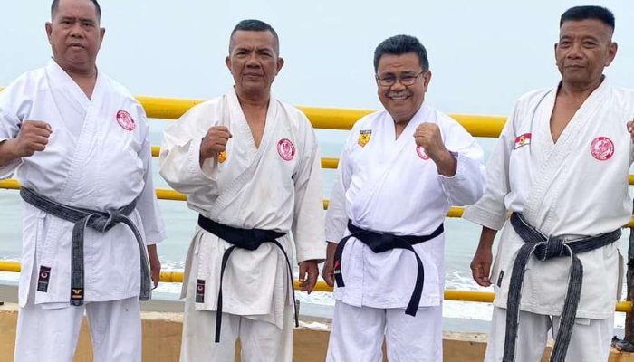 HUT ke-54 Lemkari, Karateka Senior Sumbar Terus Menggelorakan Semangat Kebersamaan
