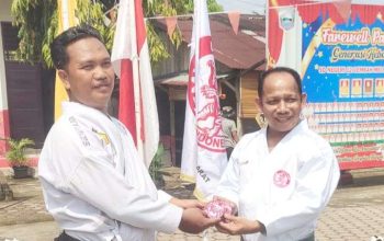 100 Karateka Pasbar Ikuti Ujian Kenaikan Sabuk LEMKARI, Sensei Daryulisman Jadi Penguji
