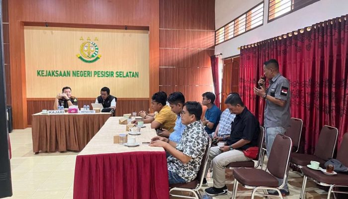 Kajari Pessel Ajak PWI Pessel Edukasi Masyarakat Melalui Pemberitaan yang Mencerdaskan