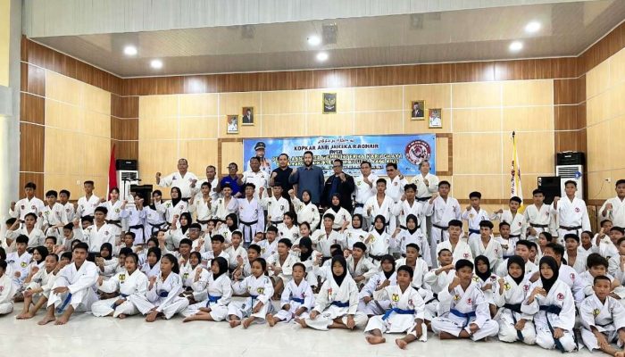 Wali Kota Padang Fadly Amran Resmi Buka Ujian Kenaikan Sabuk Lemkari se-Kota Padang 2026