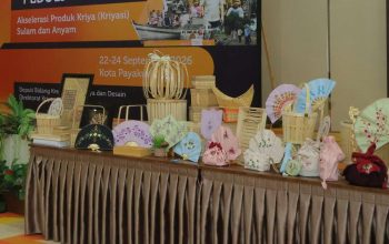 Wawako Payakumbuh Tutup Kegiatan Kriyasi Sulam dan Anyam Sesi 2