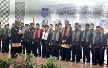 Prof. Dr. Fauzi Bahar Dt. Sati Kukuhkan Pengurus LKAAM Kota Sawahlunto, Dahler Dt. Panghulu Sati Jadi Ketua