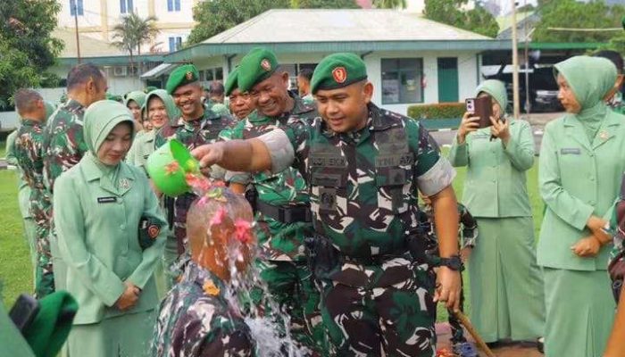Apresiasi Loyalitas dan Kinerja, Dandim 0311/Pessel Ganjar Anggotanya Kenaikan Pangkat