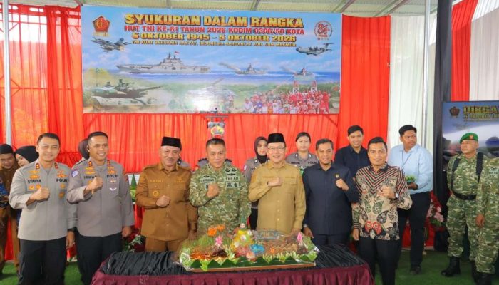 Hadiri Peringatan HUT TNI ke-81, Wali Kota Payakumbuh Zulmaeta Gaungkan Sinergitas