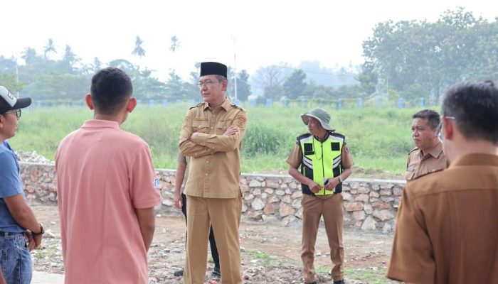 Tinjau Kawasan Batang Agam, Wali Kota Minta Fokus Menyelesaikan Infrastruktur