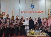 MAN 2 Padang Salurkan Bantuan Rp6 Juta untuk Alumni yang Kuliah di Al Azhar Mesir