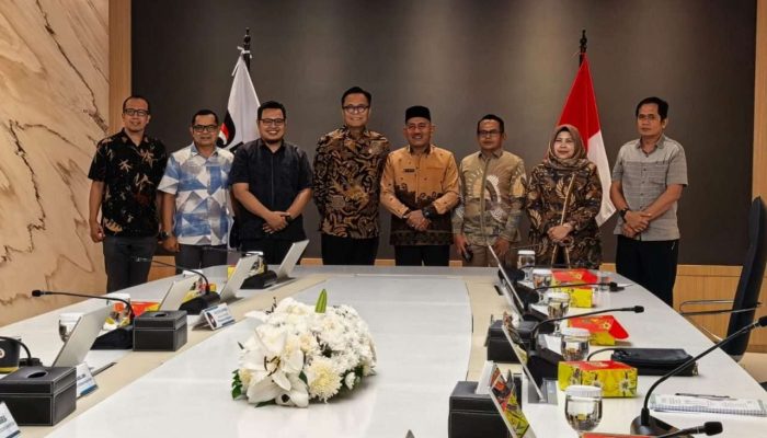 Nasib Petani Gambir Limapuluh Kota Jadi Perhatian, Dony Oskaria Perintahkan PTPN Turun Tangan