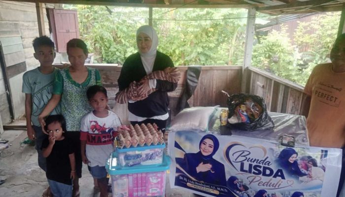 Lisda Hendrajoni Kembali Salurkan Paket Sembako Melalui Bunda Lisda Peduli