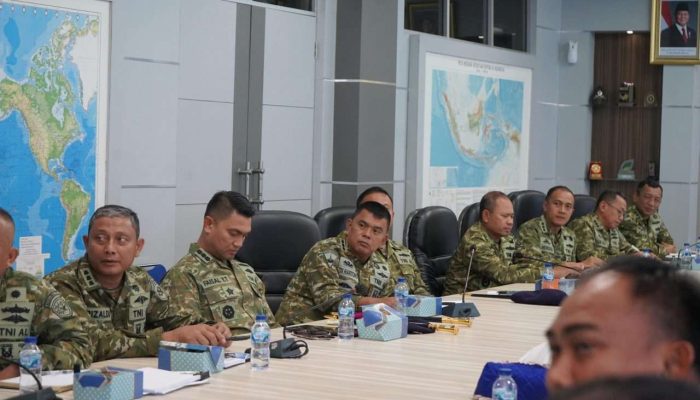 Berikan Arahan Pada Rapat Staf dan Jajaran, Komandan Kodaeral ll Ajak Tingkatkan Profesionalisme dan Kepekaan Sosial